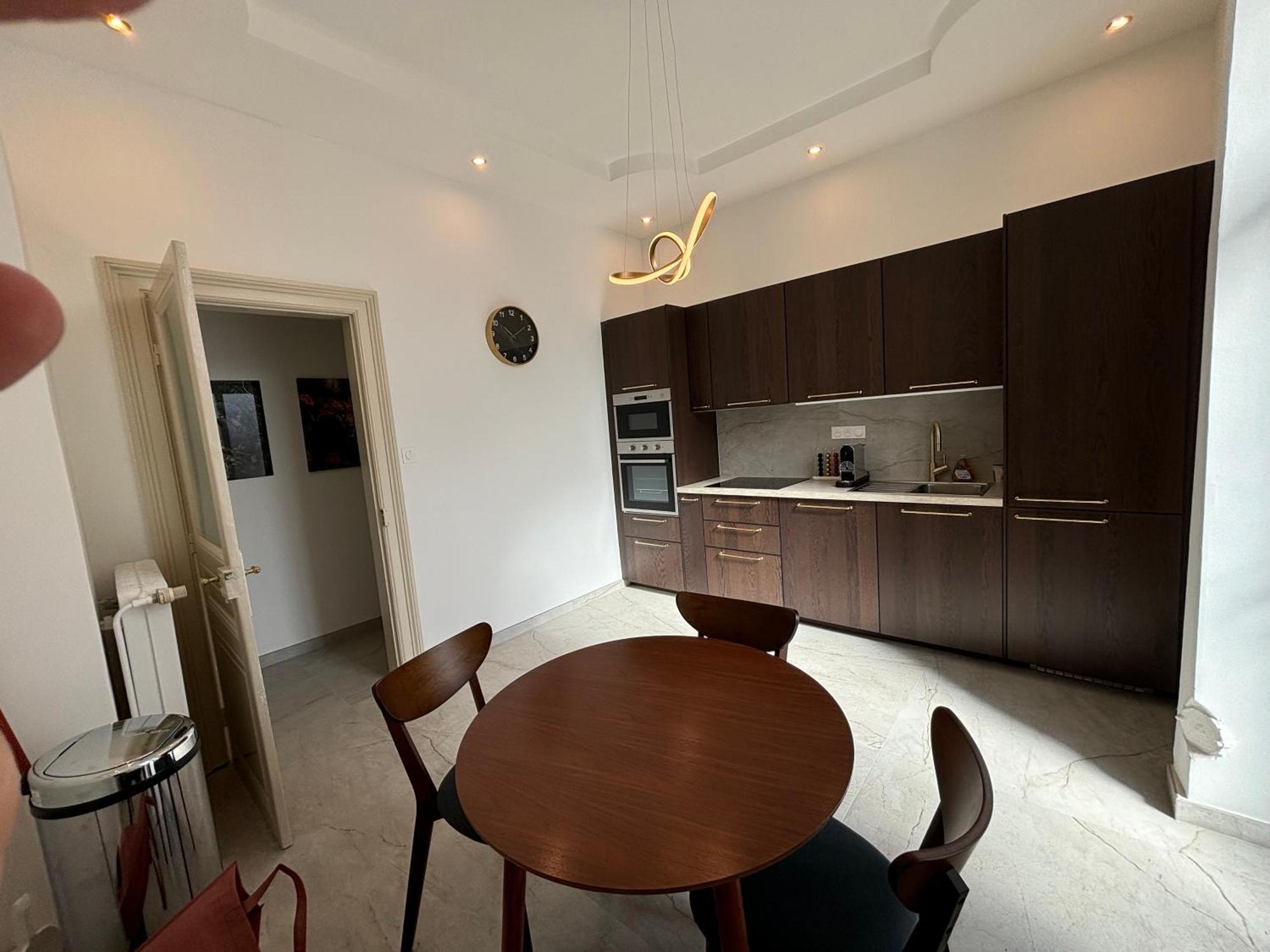 Appartement Le Lynx Haussmanien Confort, Climatise Avec Parking Prive, A Deux Pas Du Centre *